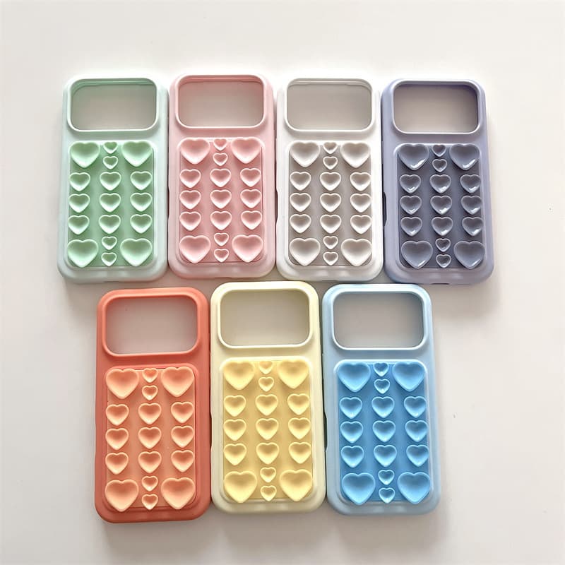 Heart pattern silicone iPhone case drop-proof