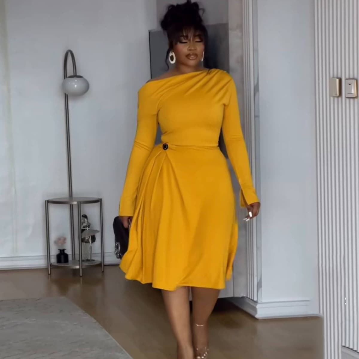 Off shoulder slim fit long sleeved dress