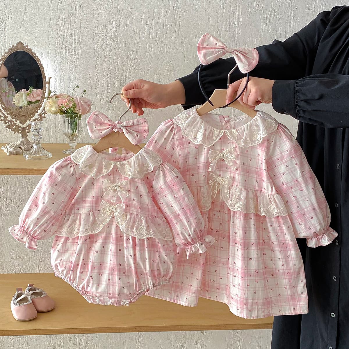 Vêtements bébé Barboteuse fille Ins Robe Douce Princesse Dentelle Tenue Assortie Sœurs Dropshipping